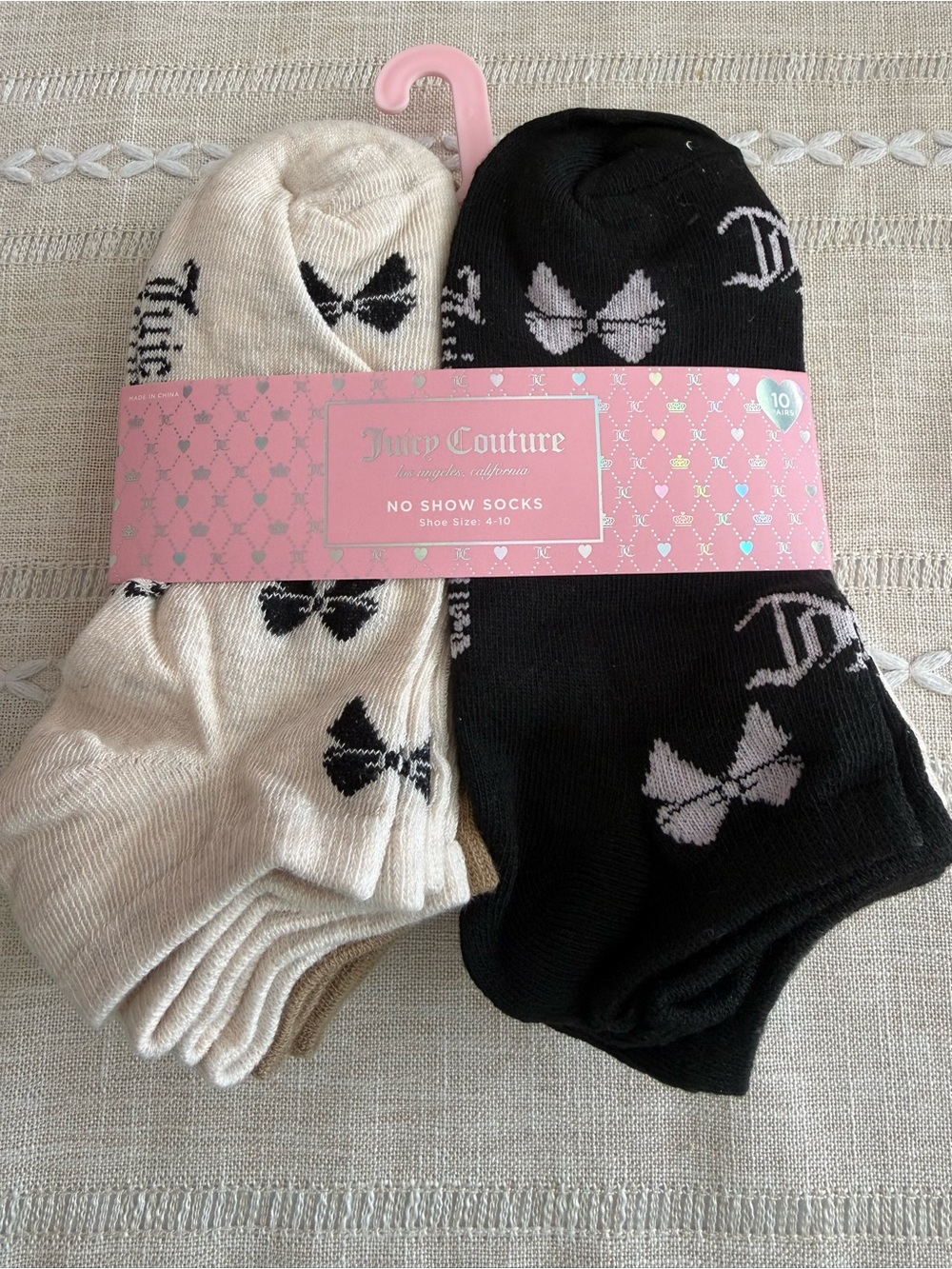 Juicy Couture No-Show Socks - Black & Cream Bow Set